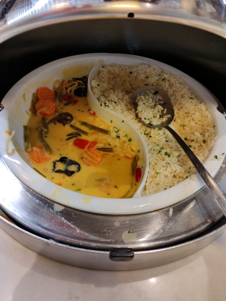 Thai-Curry und Reis